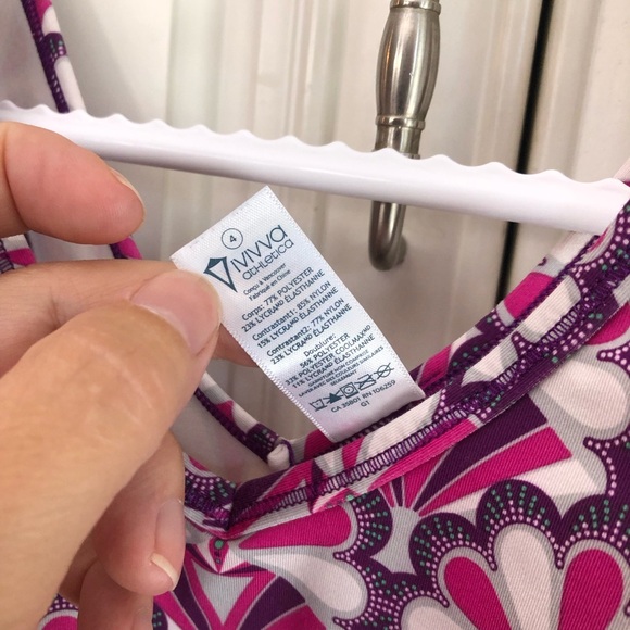 SIZE 4 - Ivivva by Lululemon bodysuit π - Picture 9 of 9